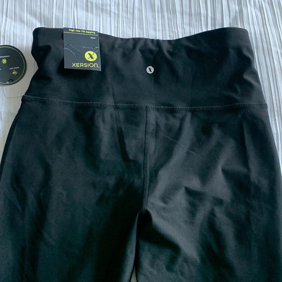 NWT womens black workout leggings - Picture 5 of 6